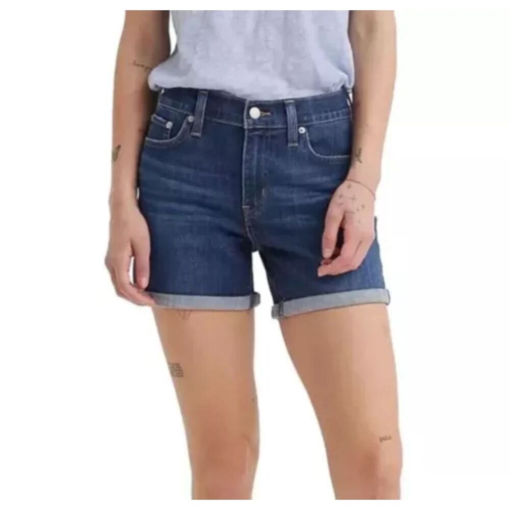 Levi Strauss Mid Length Cuffed Shorts Size 27 VNC